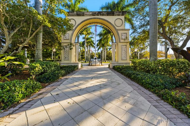 4692 SE Manatee Way, Stuart, FL 34997