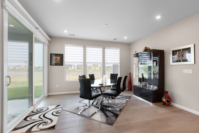 3233 Lincoln Prairie Boulevard, Aurora, IL 60503