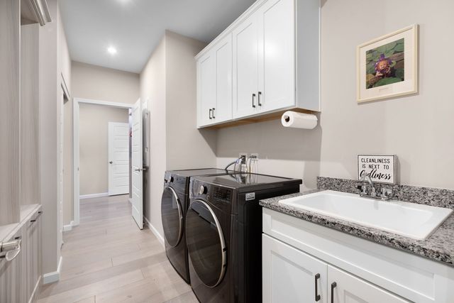 3233 Lincoln Prairie Boulevard, Aurora, IL 60503