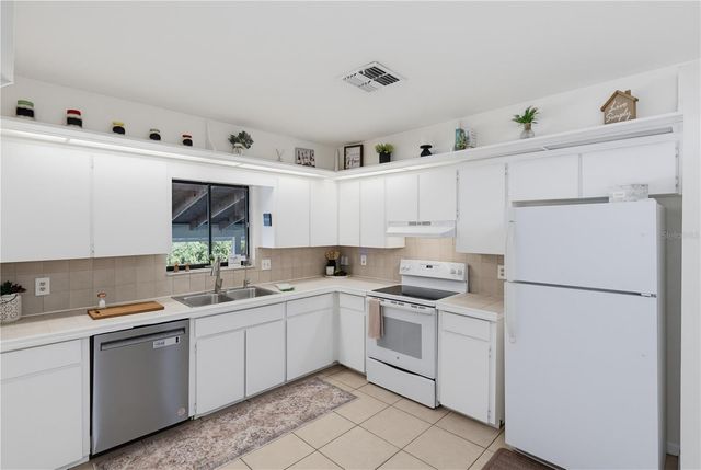 8212 GANDY WAY, Orlando, FL 32810