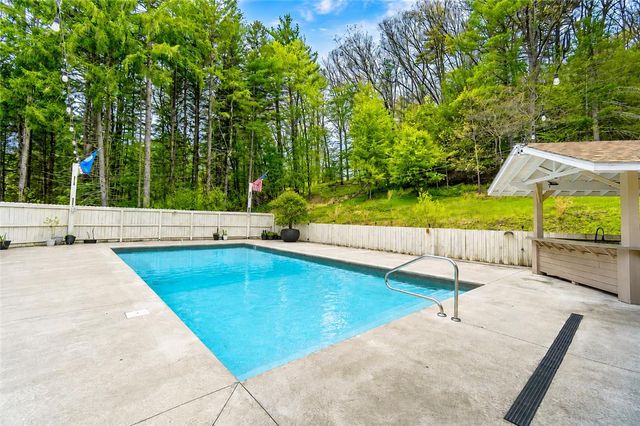 135 Haney Road, Polk Twp, PA 18058