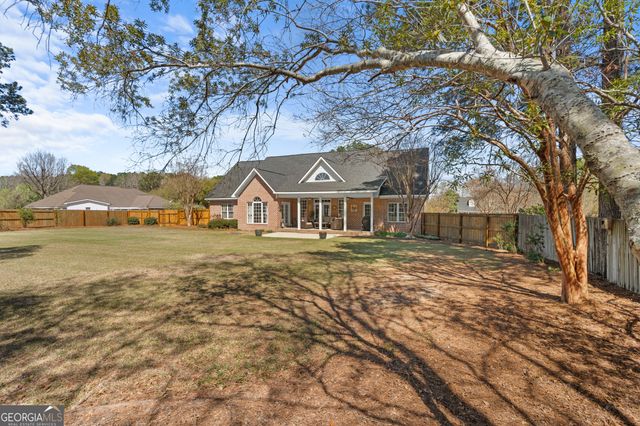 2102 Chestnut Oak Lane, Statesboro, GA 30461