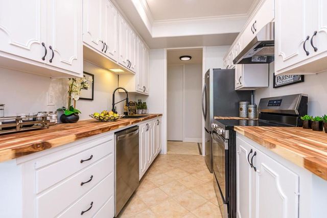 500 Fulton Street 101, Palo Alto, CA 94301
