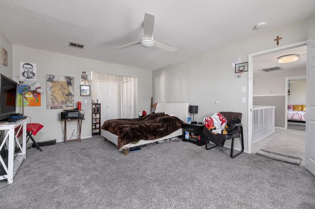 1233 Redwood Lane, Selma, CA 93662