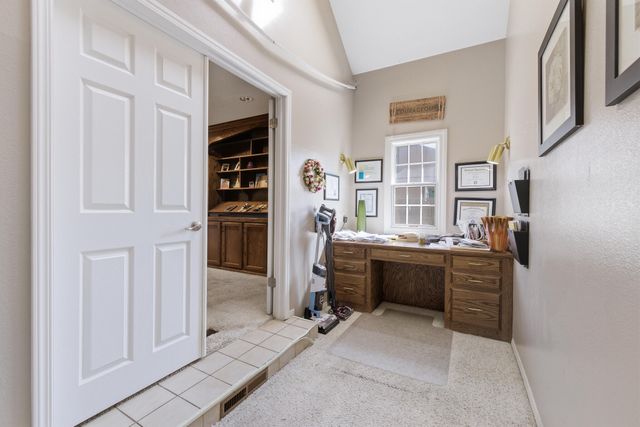 1233 Redwood Lane, Selma, CA 93662