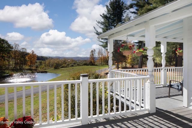 321 Tompkins Road, Ancram, NY 12502