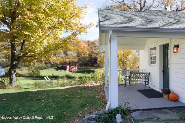 321 Tompkins Road, Ancram, NY 12502