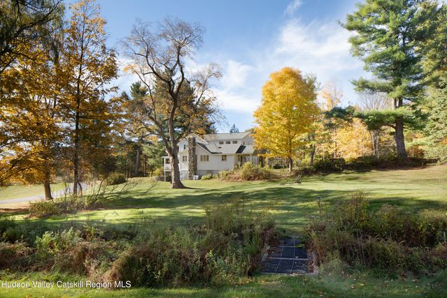 321 Tompkins Road, Ancram, NY 12502