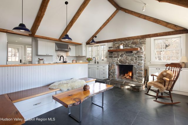 321 Tompkins Road, Ancram, NY 12502