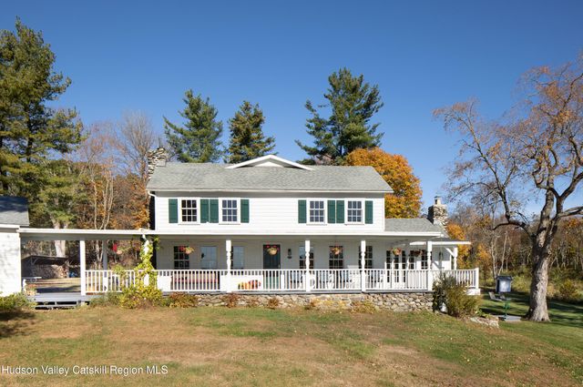 321 Tompkins Road, Ancram, NY 12502