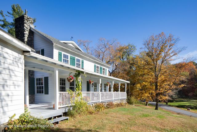 321 Tompkins Road, Ancram, NY 12502