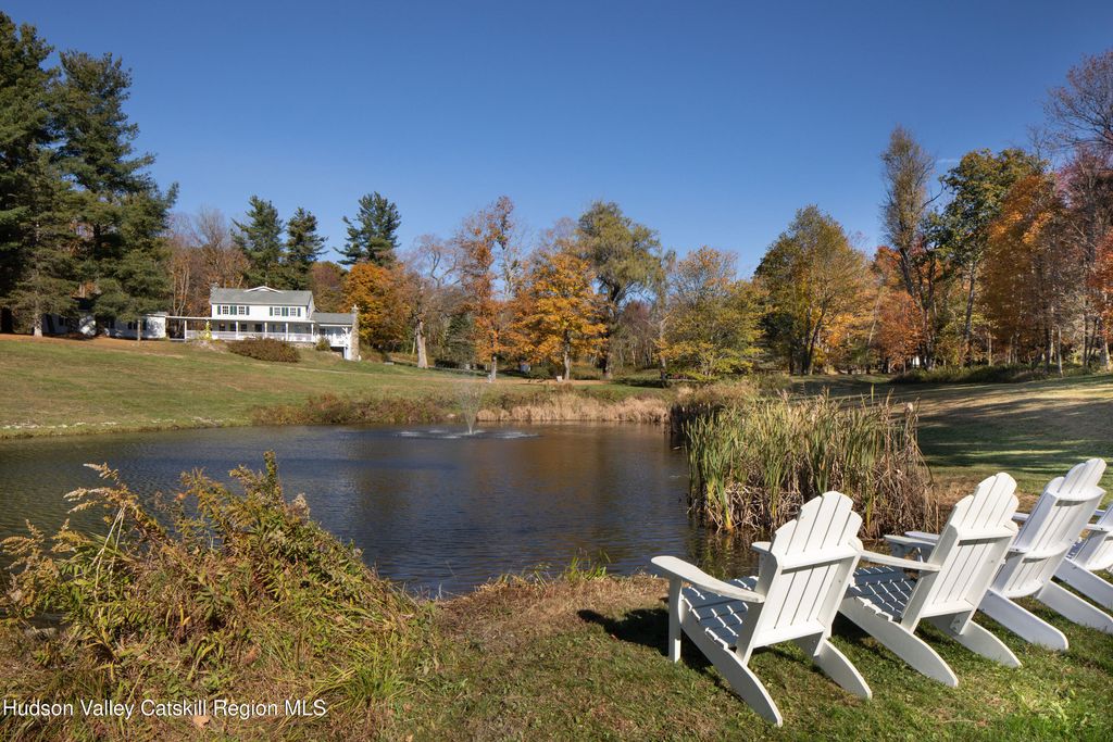 321 Tompkins Road, Ancram, NY 12502