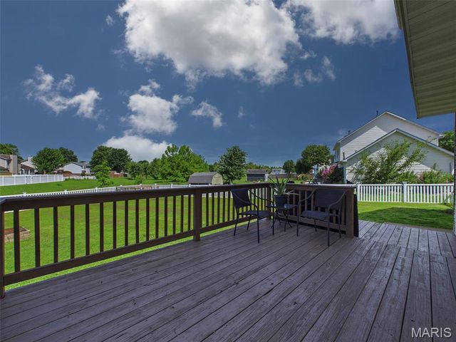 143 Catalpa Drive, Granite City, IL 62040