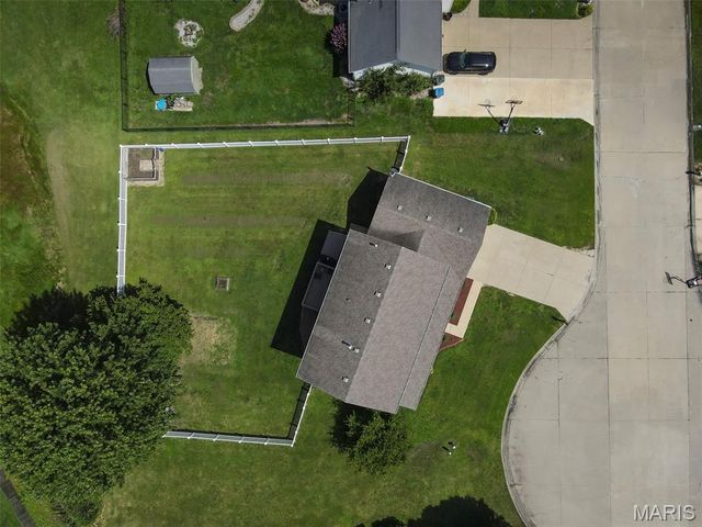 143 Catalpa Drive, Granite City, IL 62040