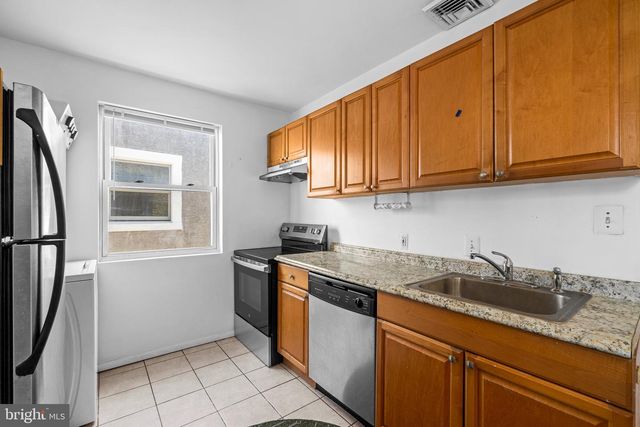 4617 LOCUST ST, Philadelphia, PA 19139