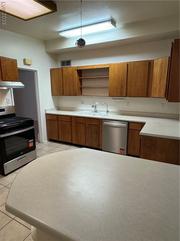 1301 Harriet Street, Las Vegas, NV 89101