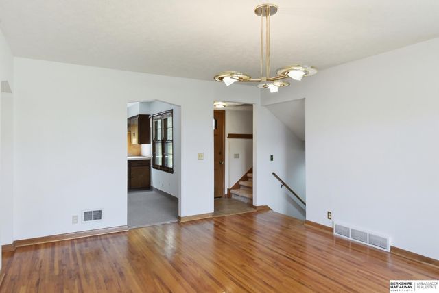 4115 N Post Road, Omaha, NE 68112