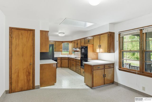 4115 N Post Road, Omaha, NE 68112