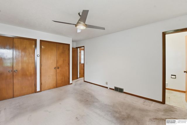 4115 N Post Road, Omaha, NE 68112