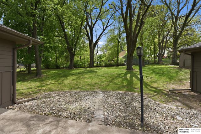 4115 N Post Road, Omaha, NE 68112