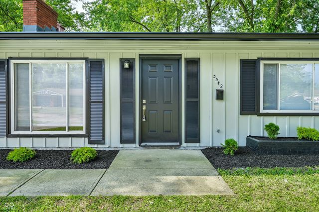 3542 Maura Lane, Indianapolis, IN 46235