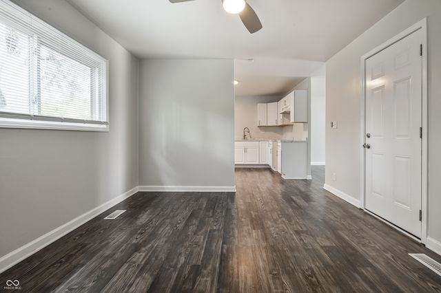 3542 Maura Lane, Indianapolis, IN 46235