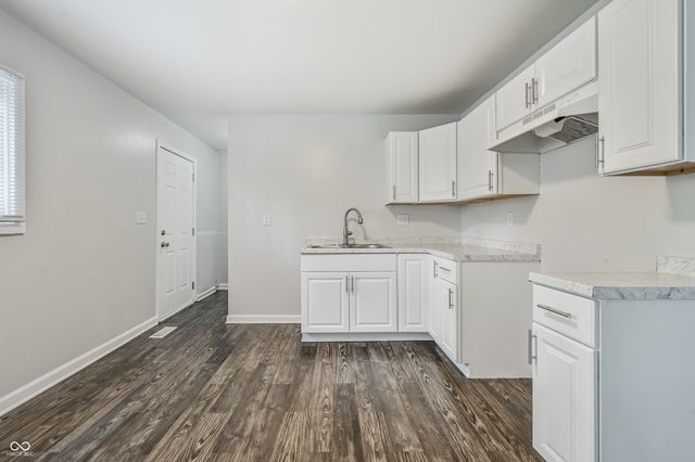 3542 Maura Lane, Indianapolis, IN 46235