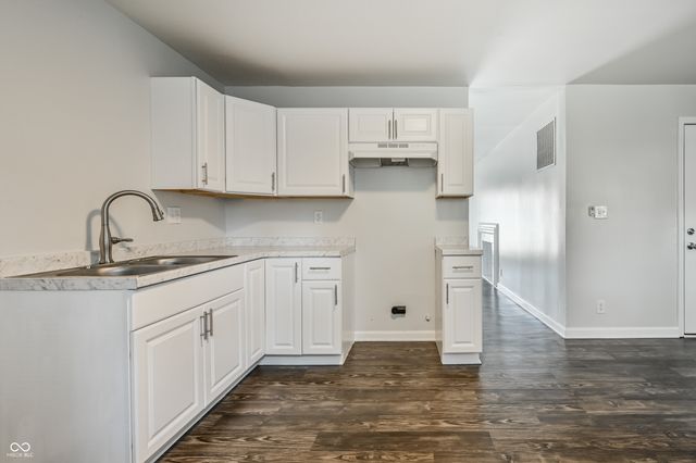 3542 Maura Lane, Indianapolis, IN 46235