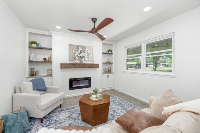 7815 W Nantucket St, Wichita, KS 67212