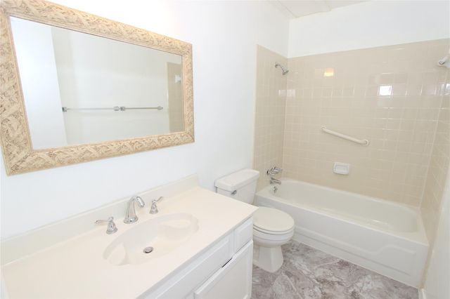10639 Braes Bend Drive, Houston, TX 77071