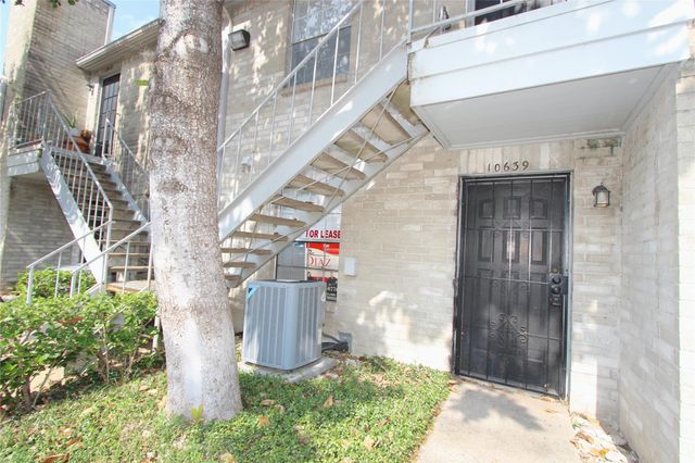 10639 Braes Bend Drive, Houston, TX 77071