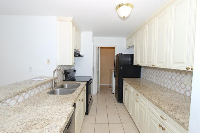 10639 Braes Bend Drive, Houston, TX 77071