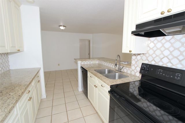 10639 Braes Bend Drive, Houston, TX 77071