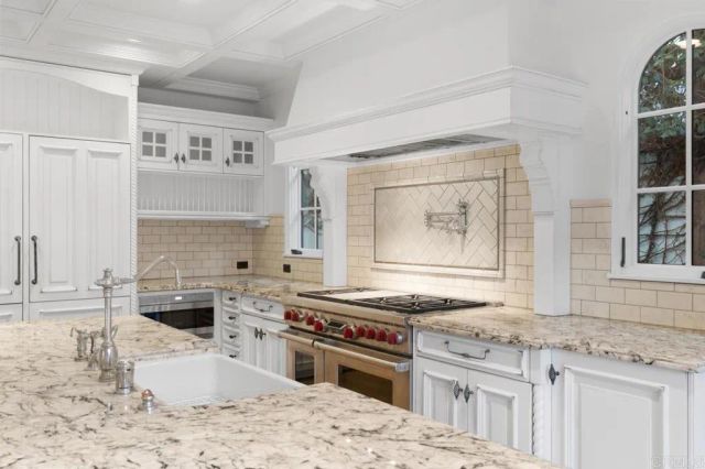1015 Alameda Boulevard, Coronado, CA 92118