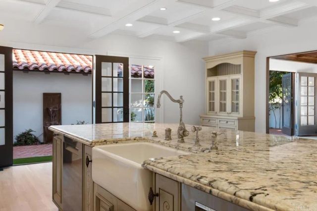 1015 Alameda Boulevard, Coronado, CA 92118
