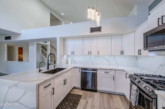 1653 N SAGUARO Street, Chandler, AZ 85224