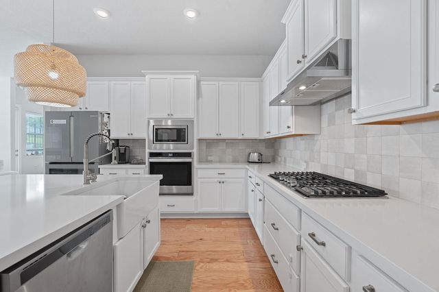 104 Majestic Arroyo WAY, Lakeway, TX 78738