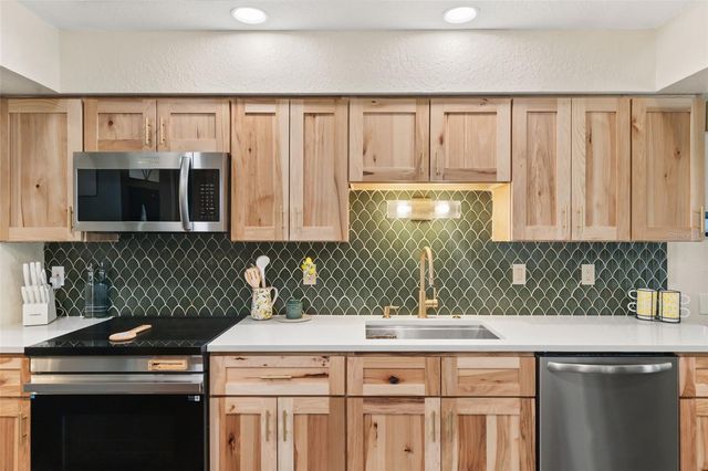 312 HOLLOW OAK COURT, Spring Hill, FL 34609