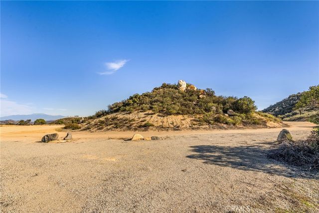 28 Via Vista Grande, Murrieta, CA 92652