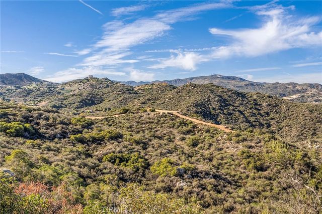 28 Via Vista Grande, Murrieta, CA 92652