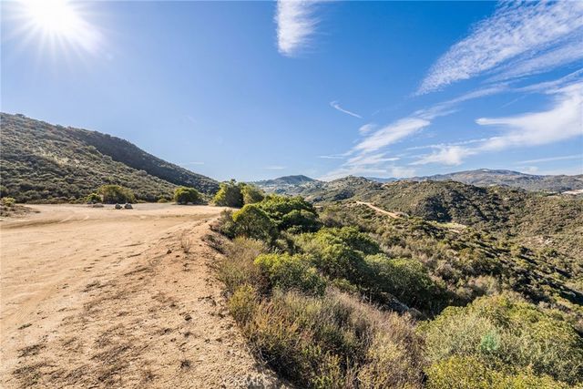 28 Via Vista Grande, Murrieta, CA 92652