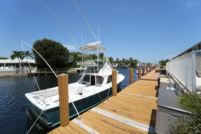 2311 NE 36th Street NE 2G, Lighthouse Point, FL 33064