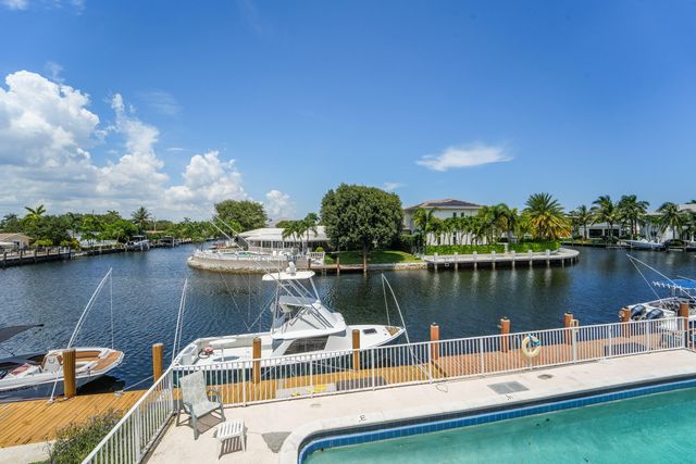 2311 NE 36th Street NE 2G, Lighthouse Point, FL 33064