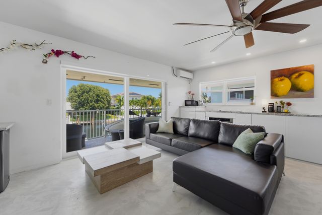2311 NE 36th Street NE 2G, Lighthouse Point, FL 33064