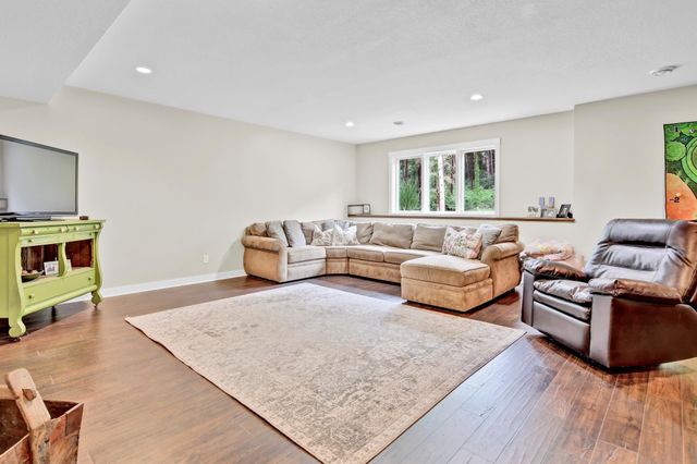 35853 Whispering Pine Way, Lake City, MN 55041