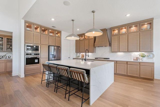 2517 Barton Creek Trail, Friendswood, TX 77546