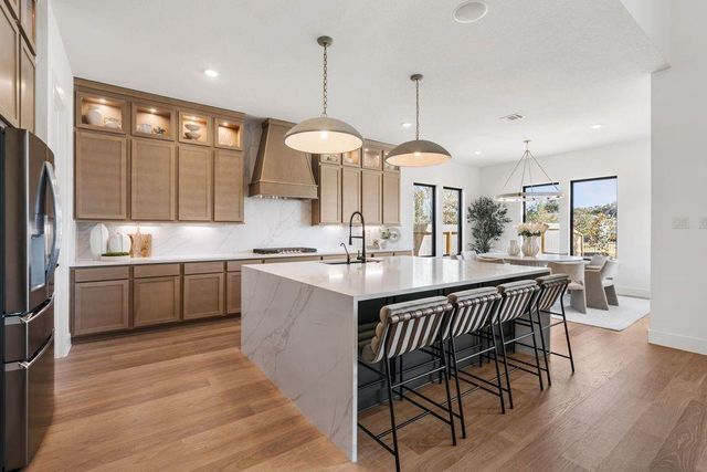 2517 Barton Creek Trail, Friendswood, TX 77546
