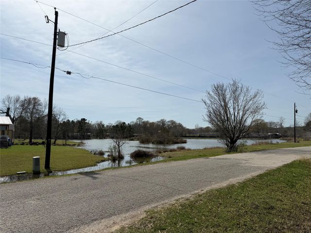 21649 County Road 3747, Splendora, TX 77372