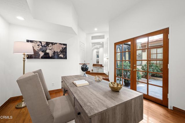 3851 4th Avenue, Glendale, CA 91214