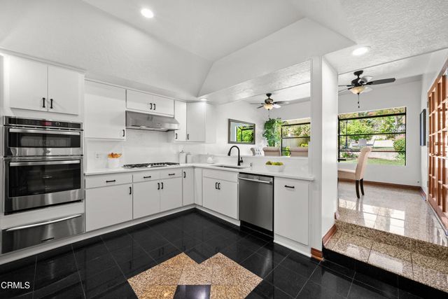 3851 4th Avenue, Glendale, CA 91214